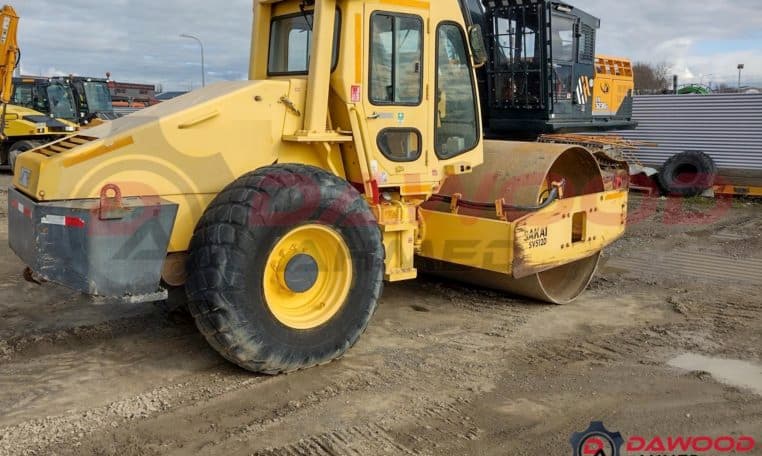 Sakai SV512D Year 2005 with Cabin - Good Working Condition