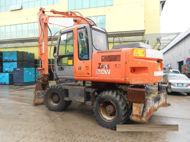 Hitachi ZX130 Wheel Excavator — photo 2