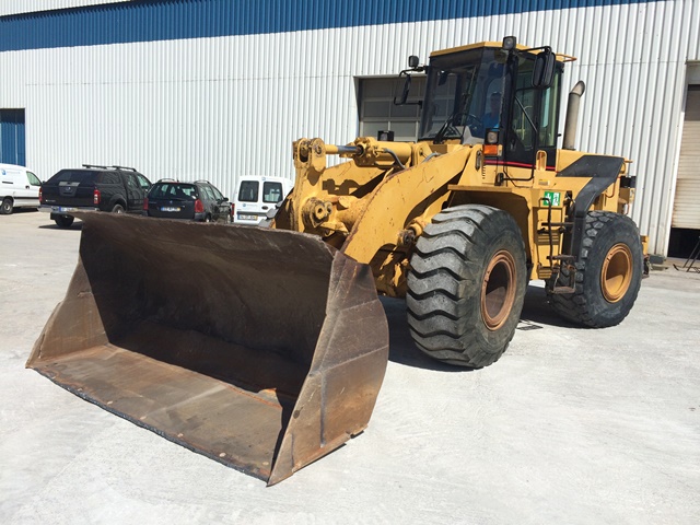 CAT 950F-II Year: 1996  Wheel Loader — photo 2