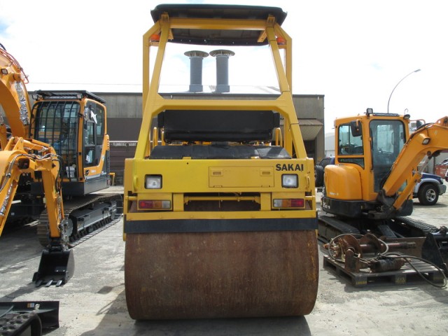 Sakai SW750 Tandem Roller — photo 4