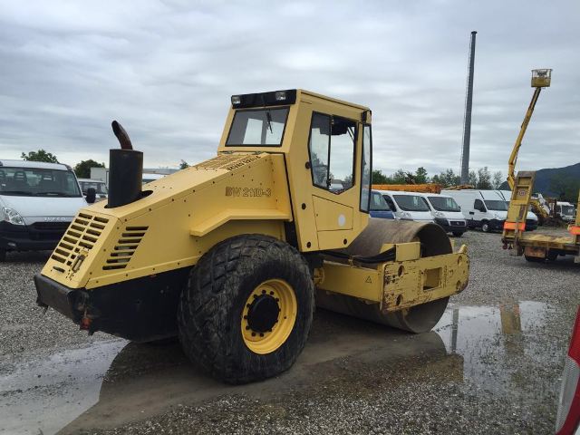 Bomag BW211D-3 Single Drum Compactor Year: 2000 - AVAILABLE FOR SALE !!!!! — photo 3