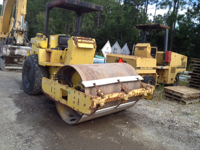 Sakai SV70D Single Drum Compactor — photo 4