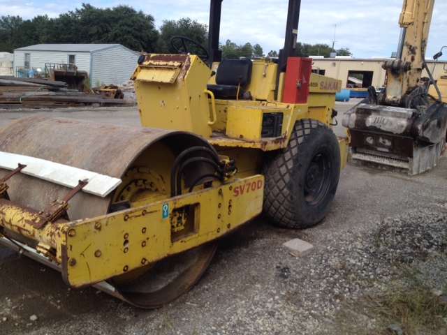 Sakai SV70D Single Drum Compactor — photo 2