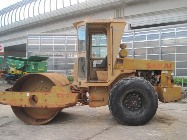 Sakai SV91 Single Drum Roller — photo 2