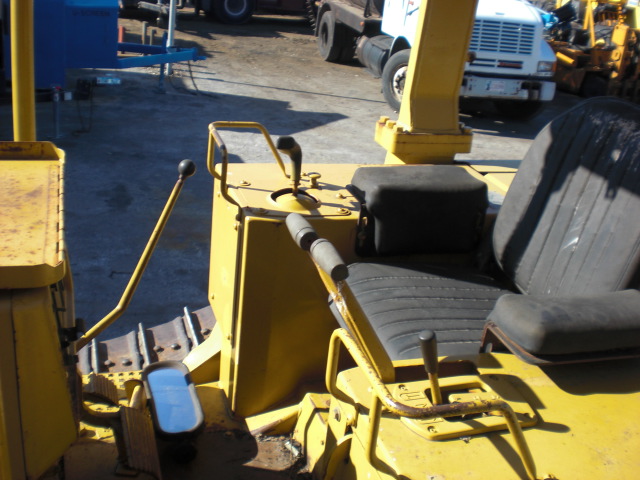 CAT D4H-II Year: 1995 Bulldozer — photo 4