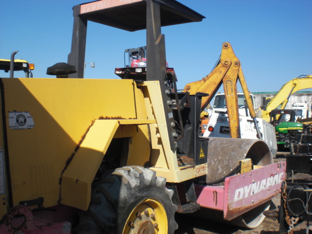 Dynapac CA151D Year: 1994 Single Drum Compactor — photo 5