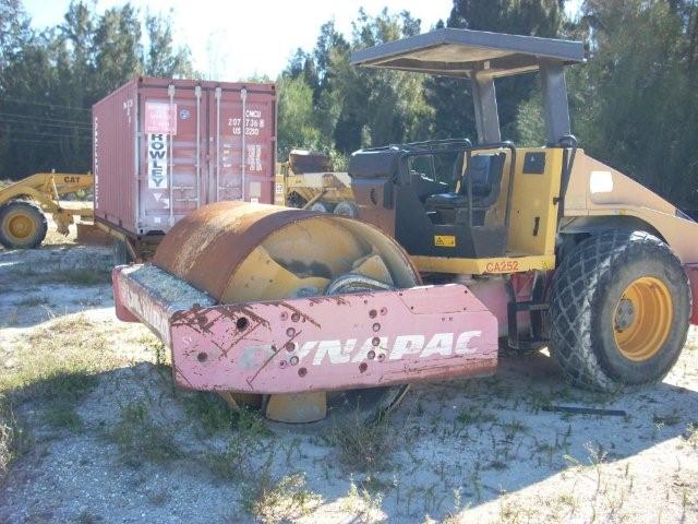 Dynapac CA252D Year: 1998 Single Drum Compactor — photo 3