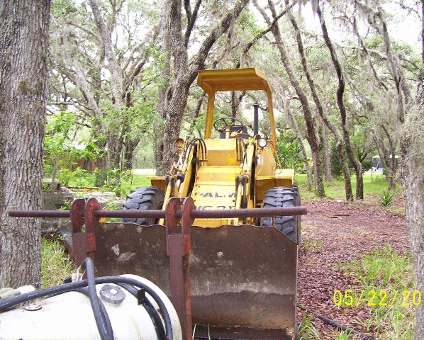 CAT 910 Year: 1979 Wheel Loader — photo 2