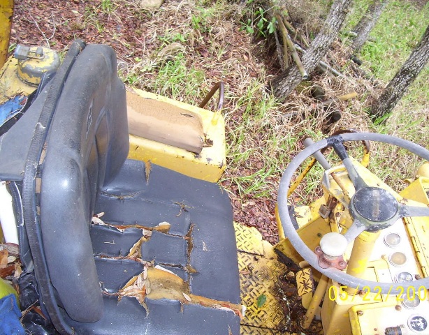 CAT 910 Year: 1979 Wheel Loader — photo 5