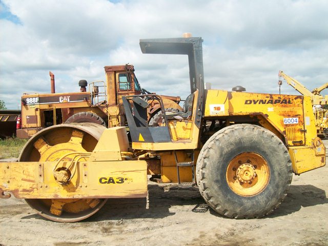 Dynapac CA30D Single Drum Compactor — photo 5