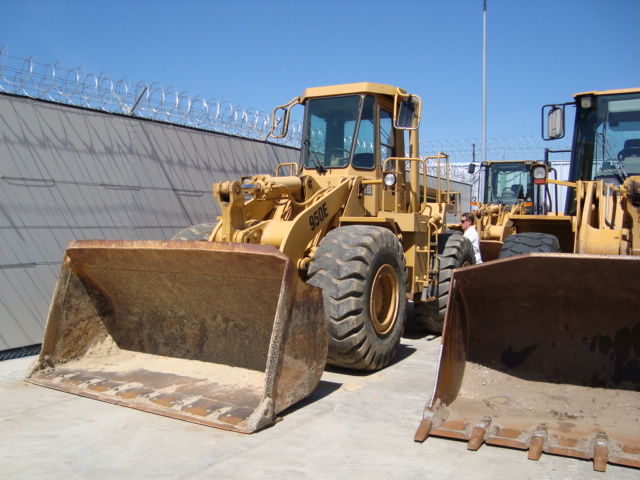 CAT 950B Year: 1988 Wheel Loader - Excellent Condition !! — photo 3