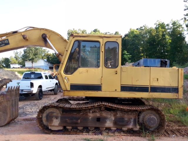 Used CAT E140 Excavator — photo 6