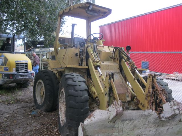 CAT 910 Year: 1989 Wheel Loader — photo 2