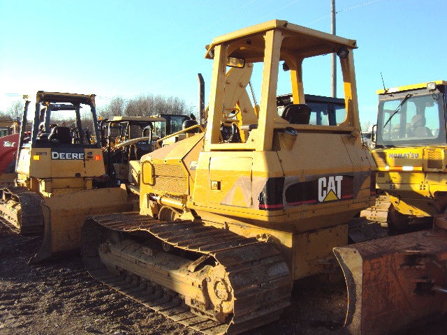 CAT D5G-LGP Year: 2003 Bulldozer — photo 3