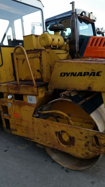 Dynapac CC21 Year: 1992 Tandem Roller — photo 2