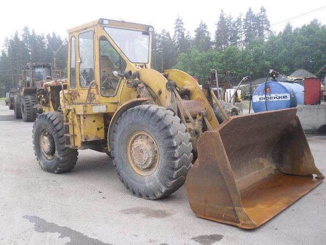 CAT 950 Wheel Loader — photo 2