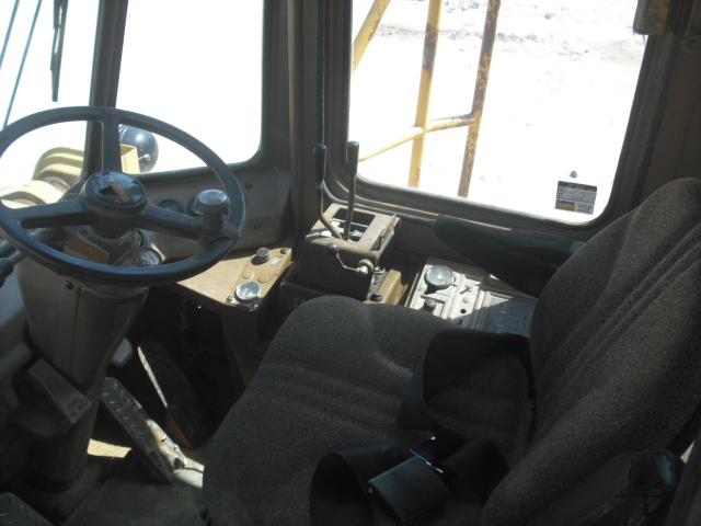 CAT 966E Year: 1991 Wheel Loader — photo 2