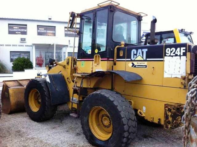 CAT 924F Year: 1997 Wheel Loader — photo 5