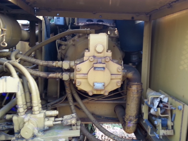 Used CAT E140 Excavator — photo 4