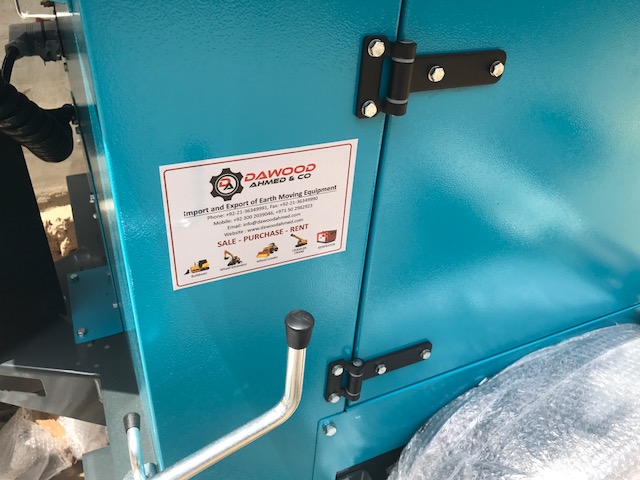 Generic Light Tower VT8 with 9 KVA Generator Brand New — photo 14