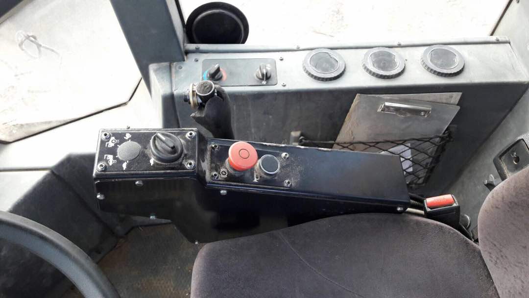 Dynapac CA252D Year: 2008 with Cab — photo 5