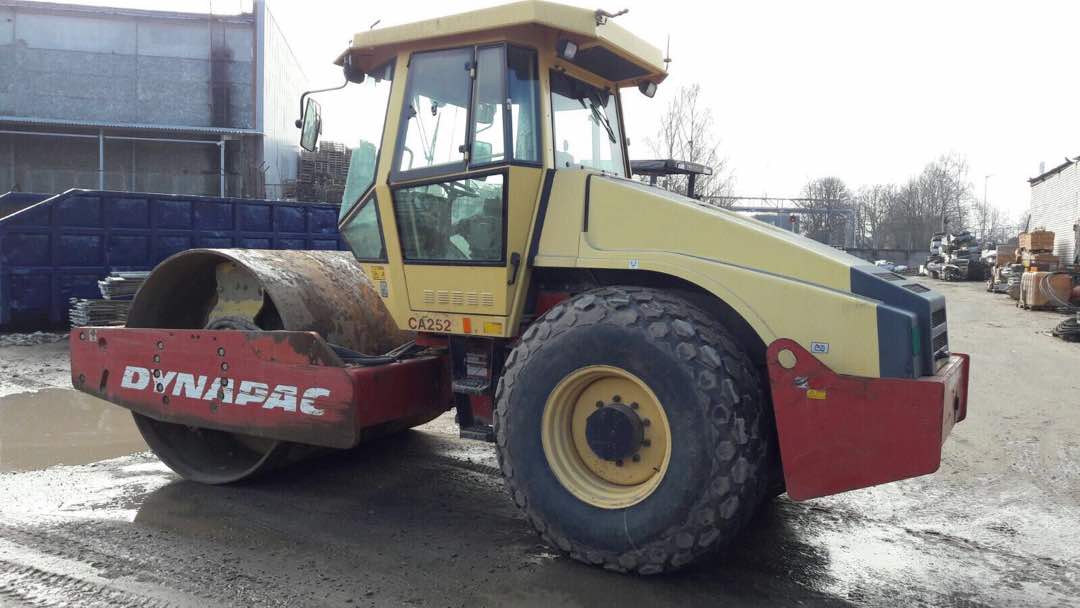 Dynapac CA252D Year: 2008 with Cab — photo 3