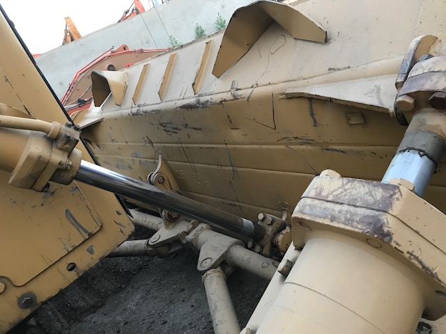 CAT D8K Bulldozer with Rear Ripper - Stock — photo 10