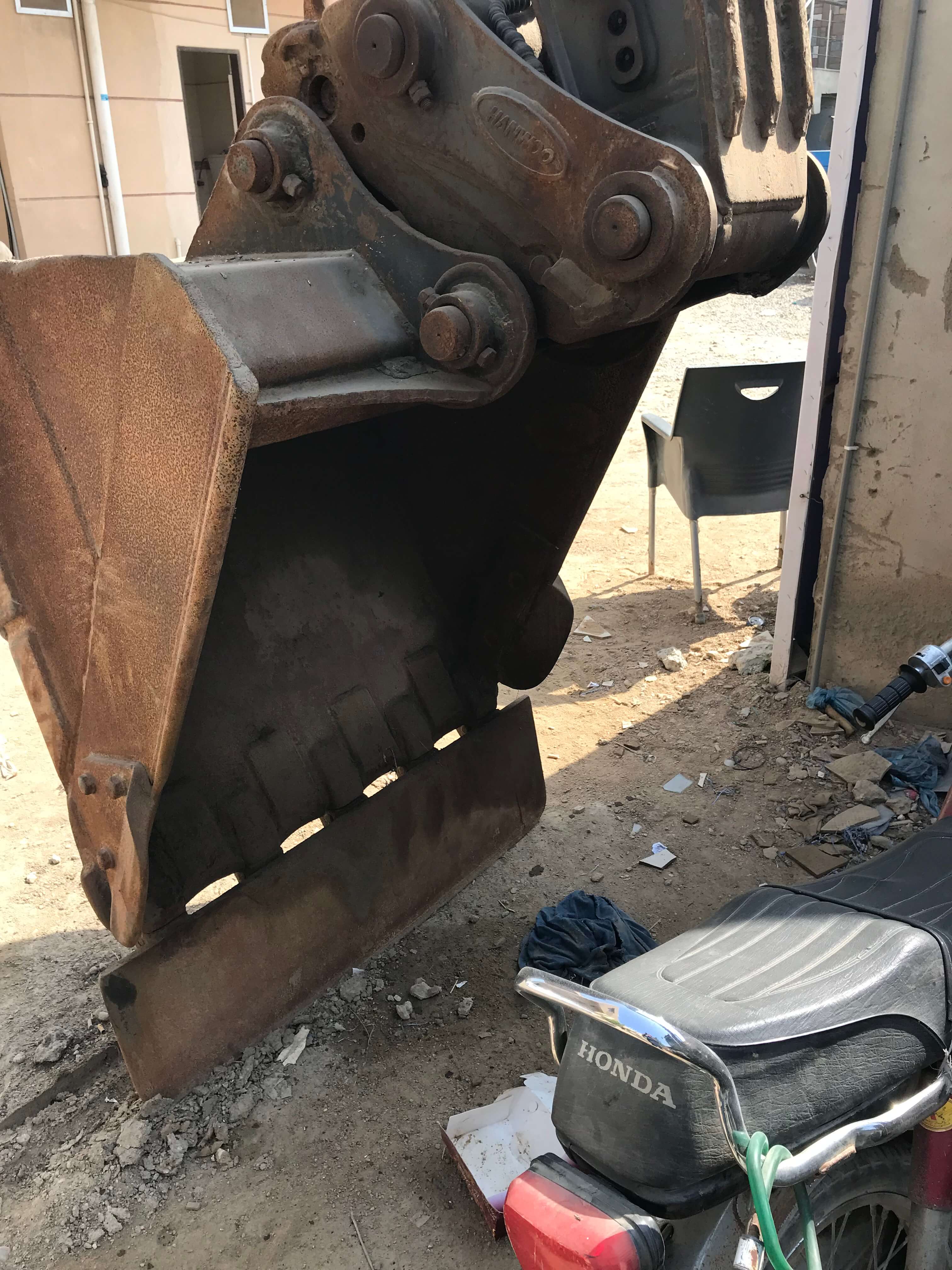 Volvo E145BW Wheeled Excavator Year 2006 — photo 7