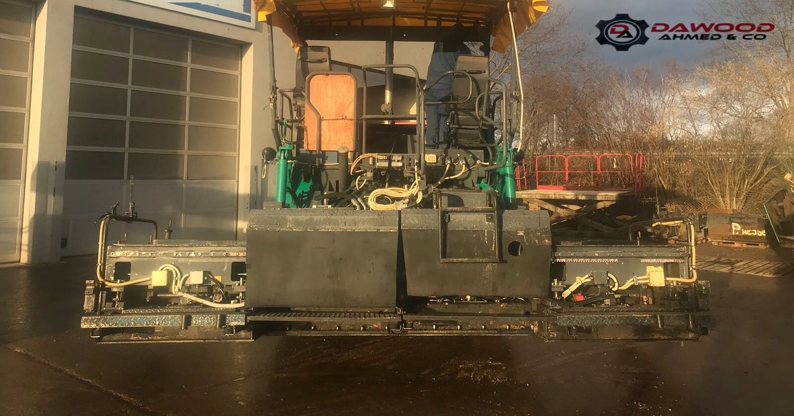 Vogele Asphalt Finisher S1900-1 with 8m Paving Width — photo 3