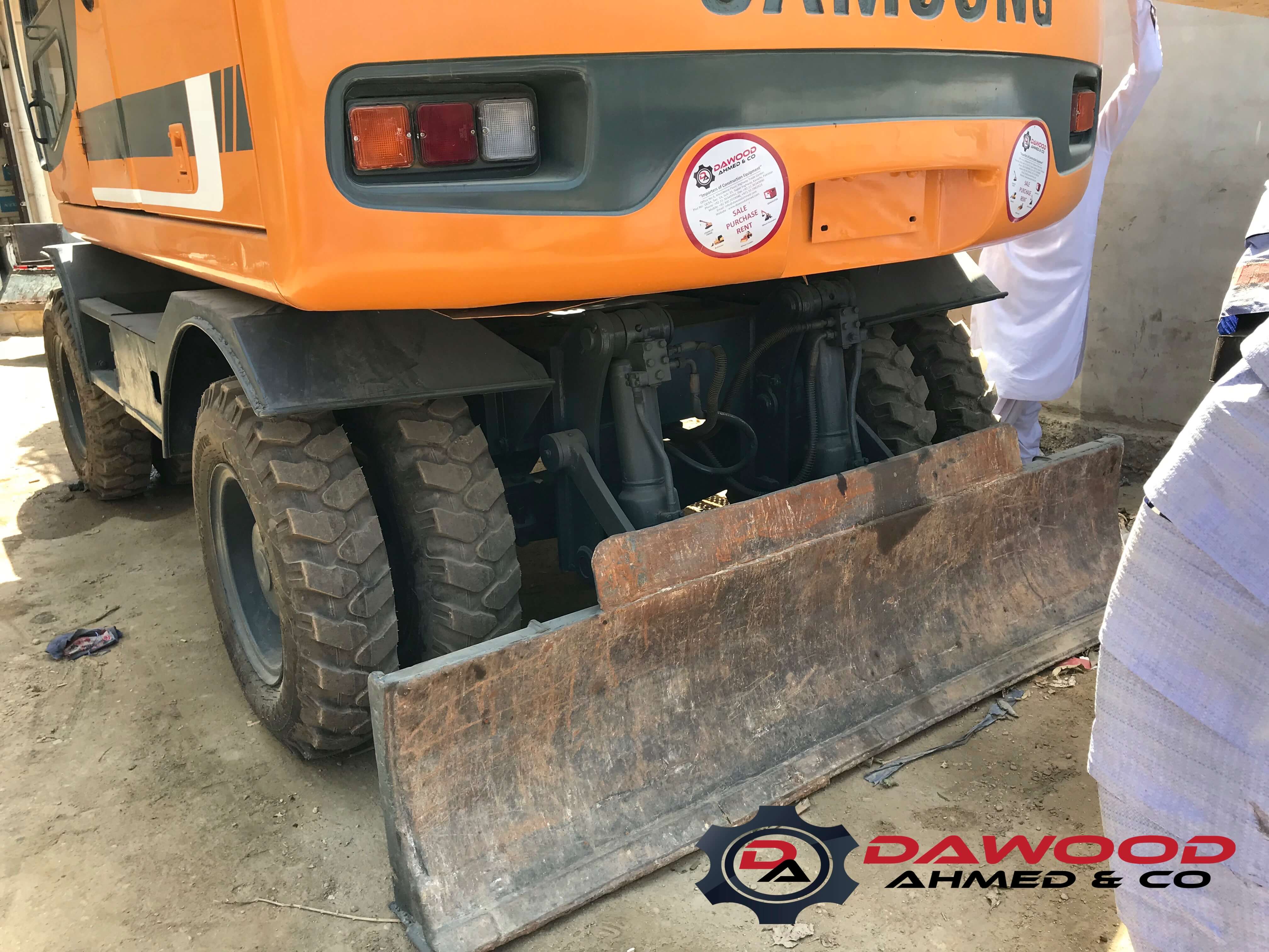 Samsung MX135WS Wheel Excavator, Year: 1999 comes with Brand New Tires — photo 7