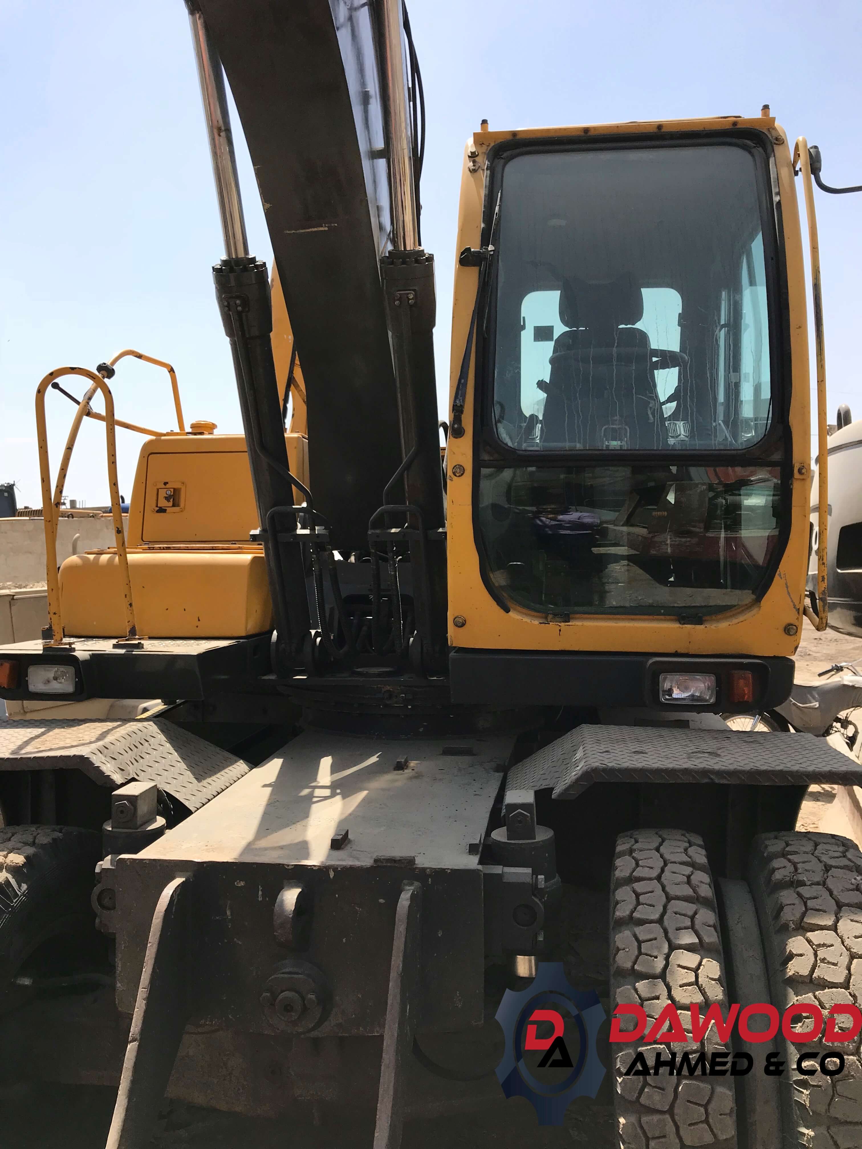 VOLVO EW130C Wheeled Excavator, Year: 2004 — photo 2