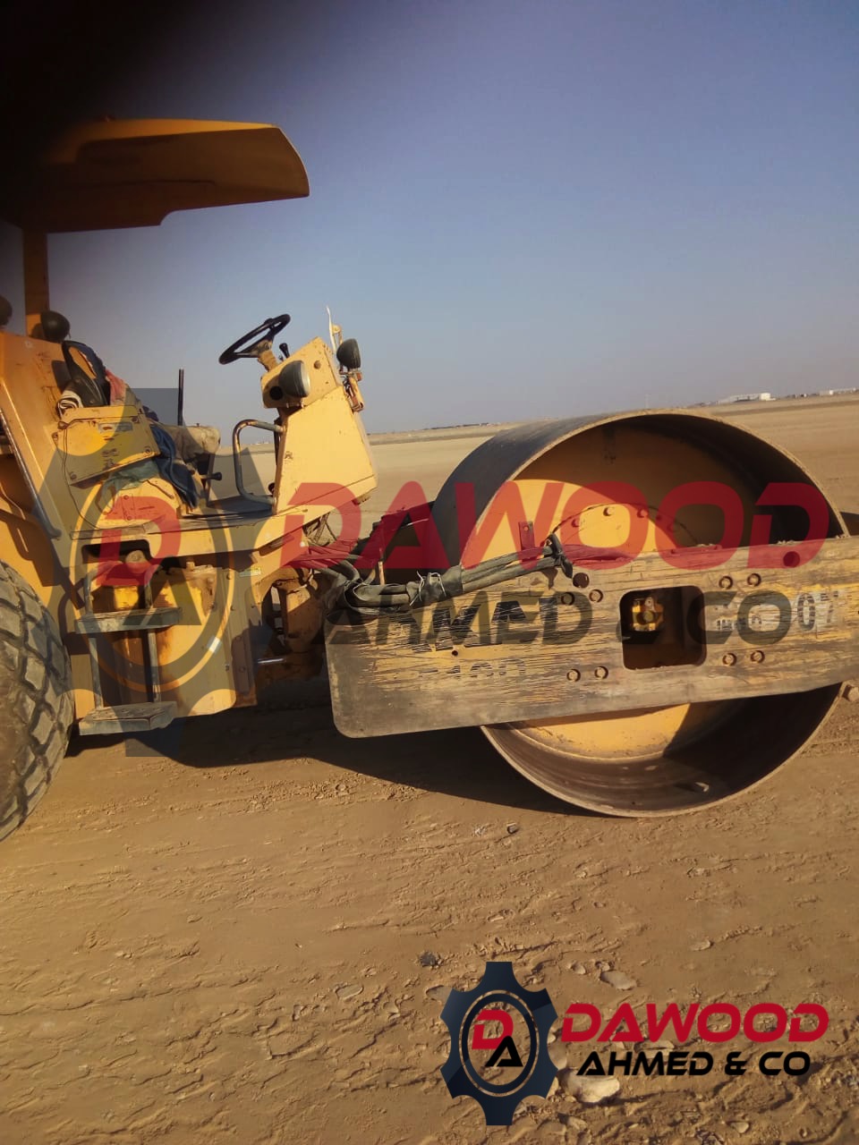 Used Sakai SV510D Compactor - 6 Cylinder Isuzu Engine - Year: 2000up — photo 2