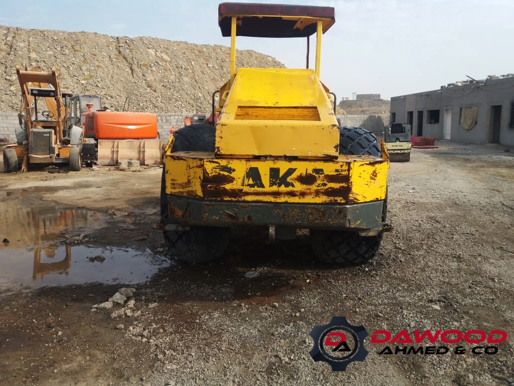 SAKAI SV510D Single Drum Compactor, Year: 2006, 6 Cylinder Isuzu Engine — photo 3