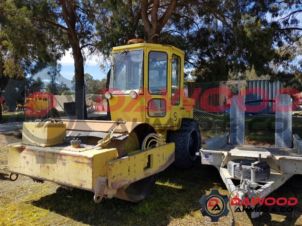 Sakai SV70D Year: 1996 with Cabin — photo 2