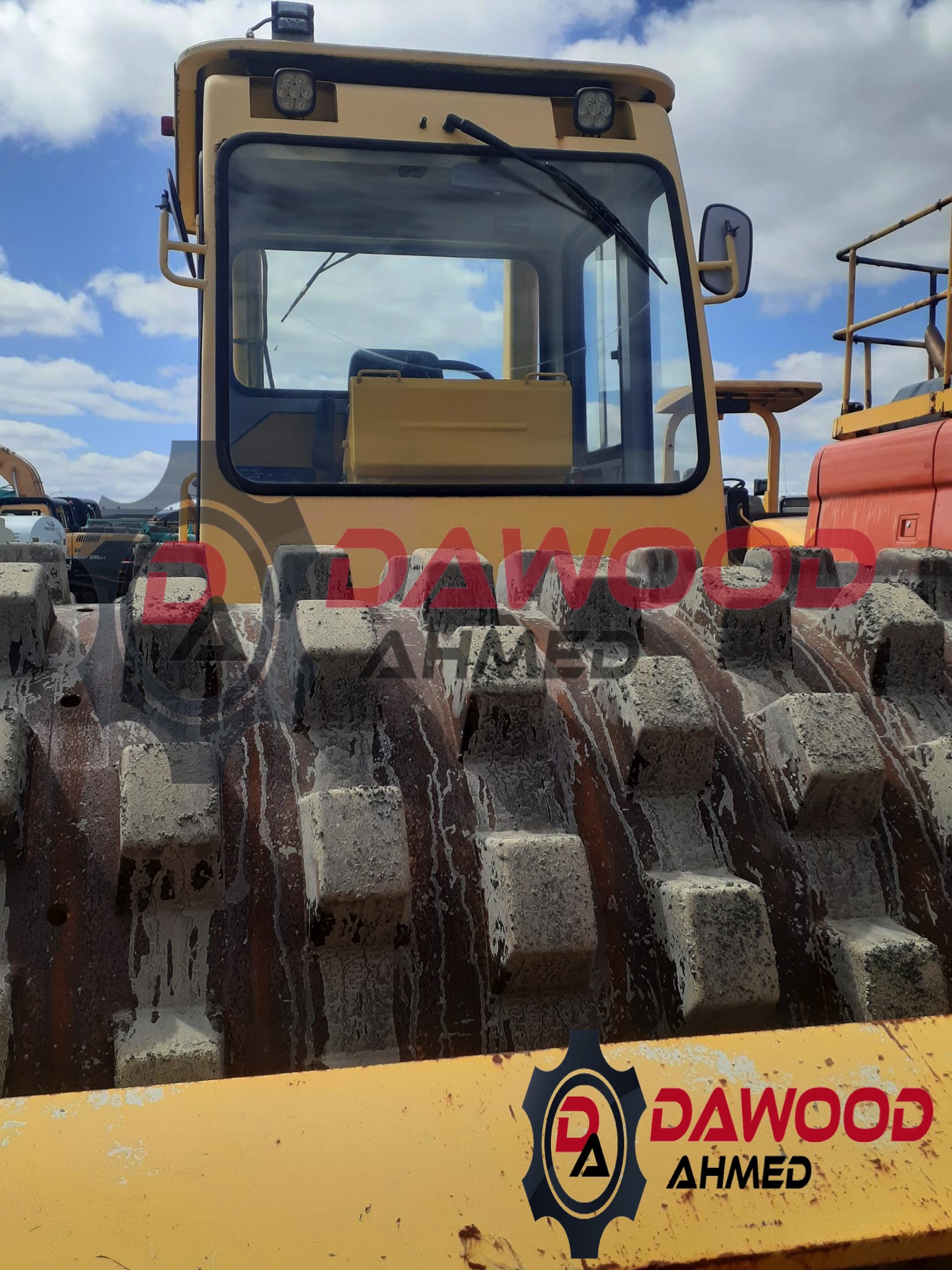 Sakai SV512T Padfoot with Cabin Year: 2008 — photo 3