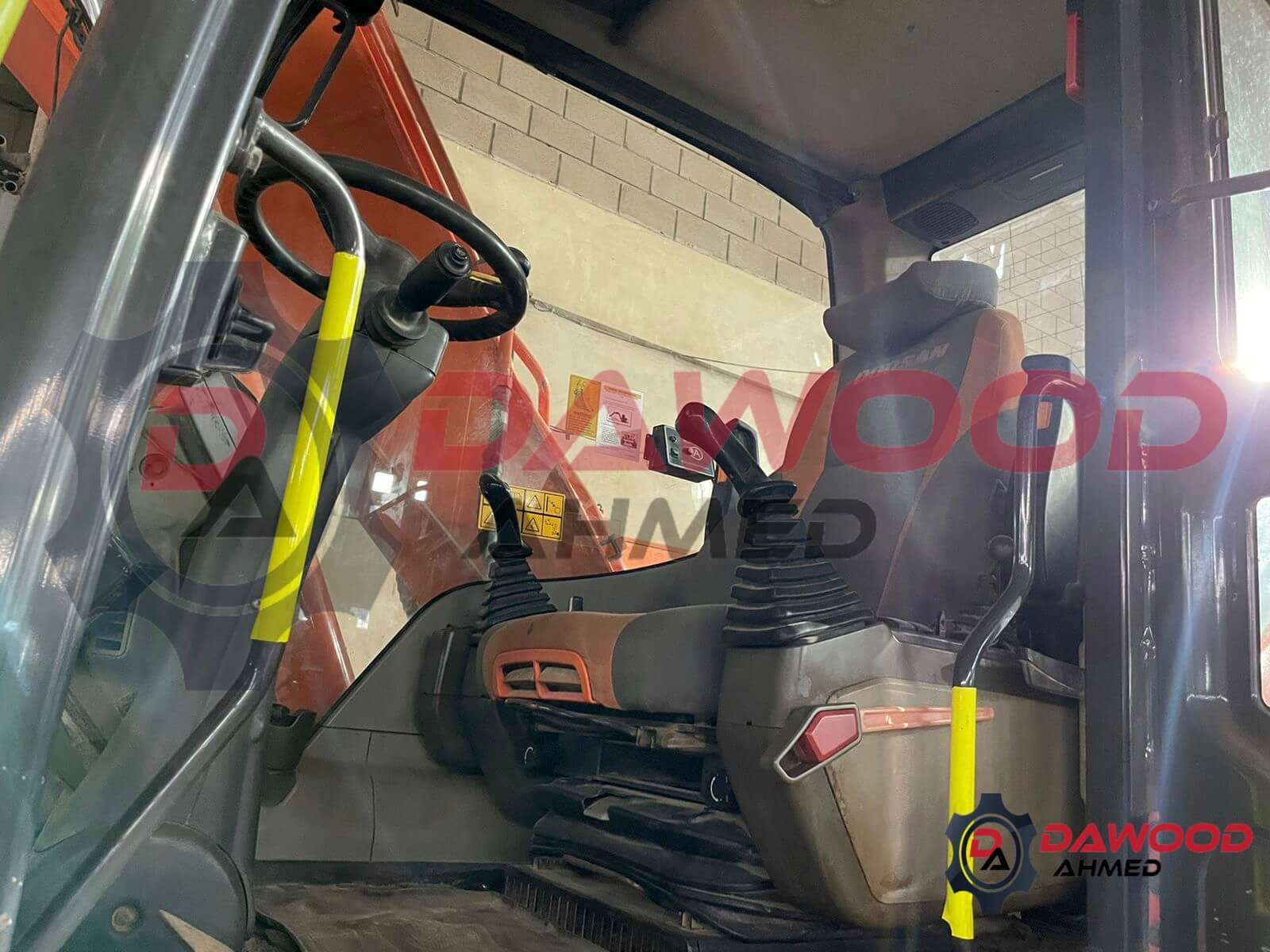 Doosan DX140W Wheeled Excavator Year: 2011 - Good working condition — photo 11