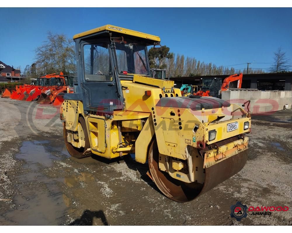 Sakai SW651 Tandem Roller - Year: 2005 - with Cabin — photo 3