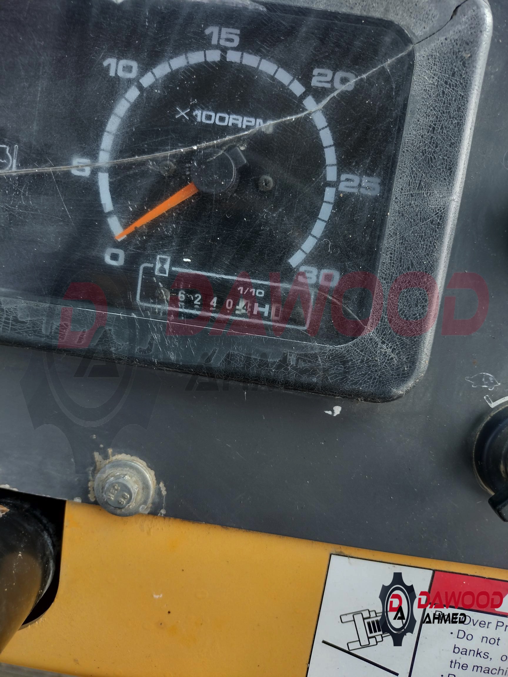 Sakai SV512D Year 2005 with Cabin - Good Working Condition — photo 5