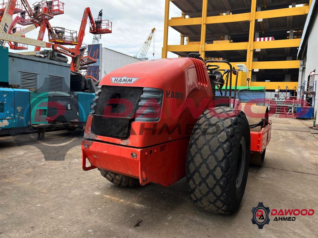 Hamm 3410 Vibration Roller Year: 2005 with Canopy - Good running machine — photo 2