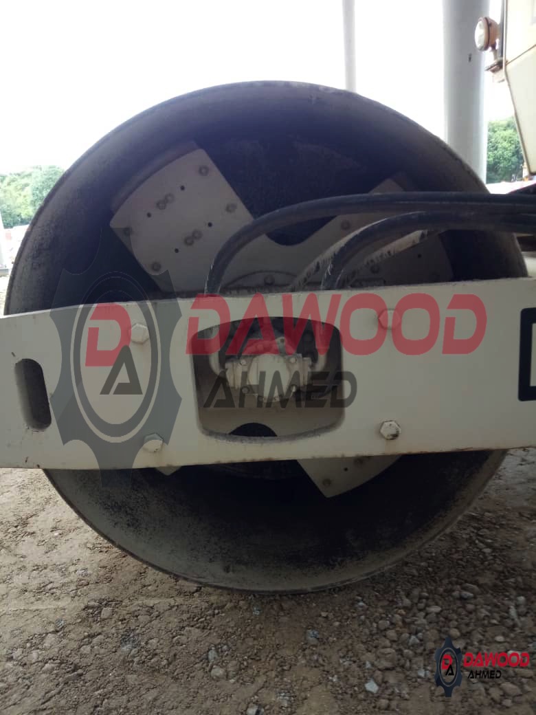 Ingersoll-Rand SD100D Road Roller — photo 3