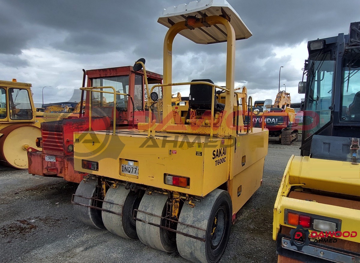 Sakai T600C Pneumatic Tire Roller Unit 2 — photo 5