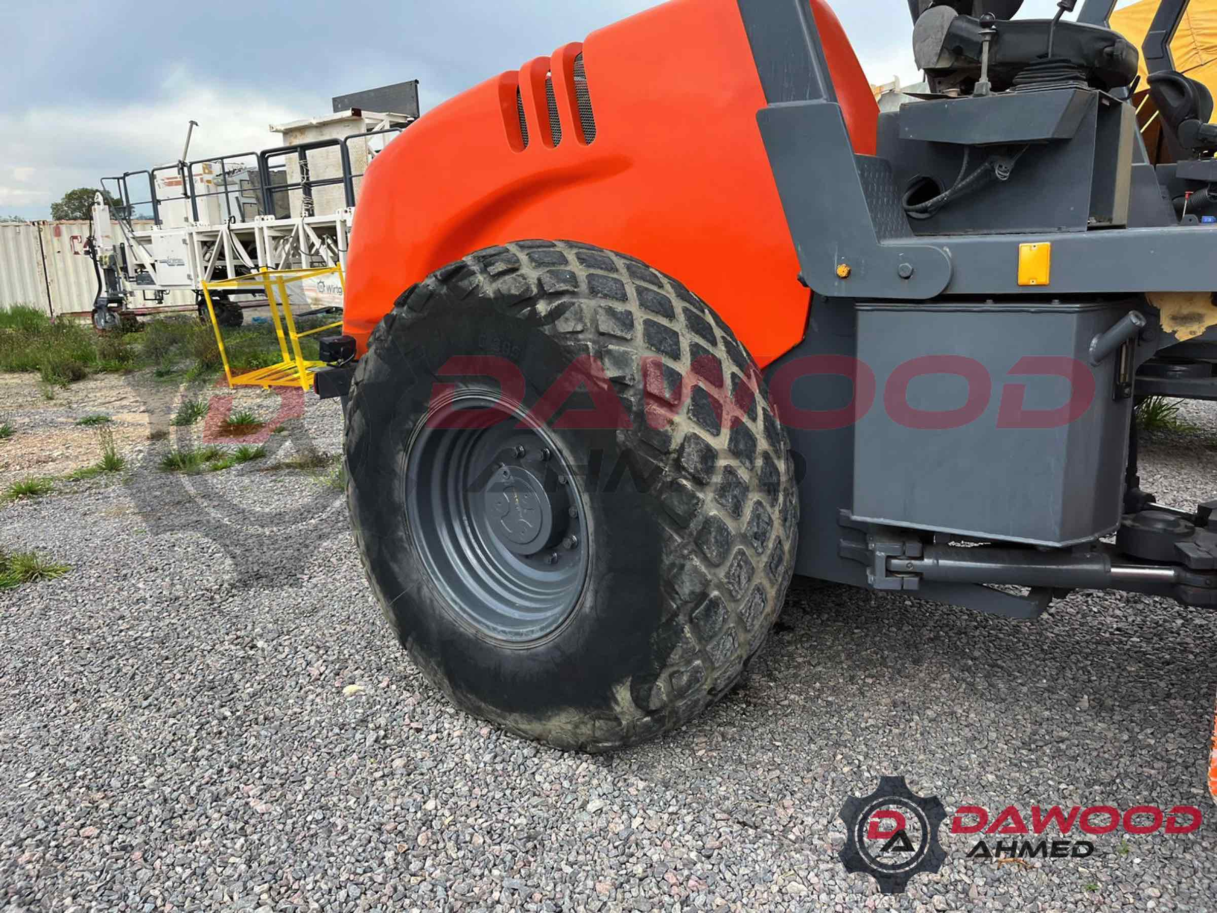 Hamm 311 Soil Compactor Year: 2011 — photo 6