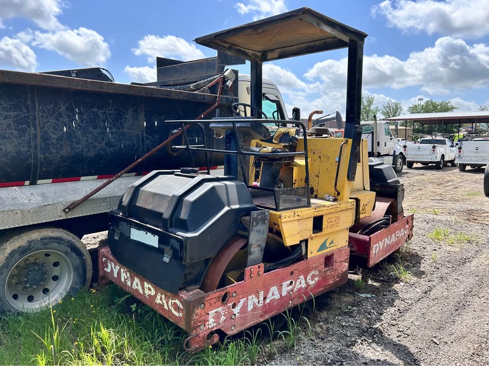 Dynapac CC211 Tandem Roller Year: 2008 — photo 5