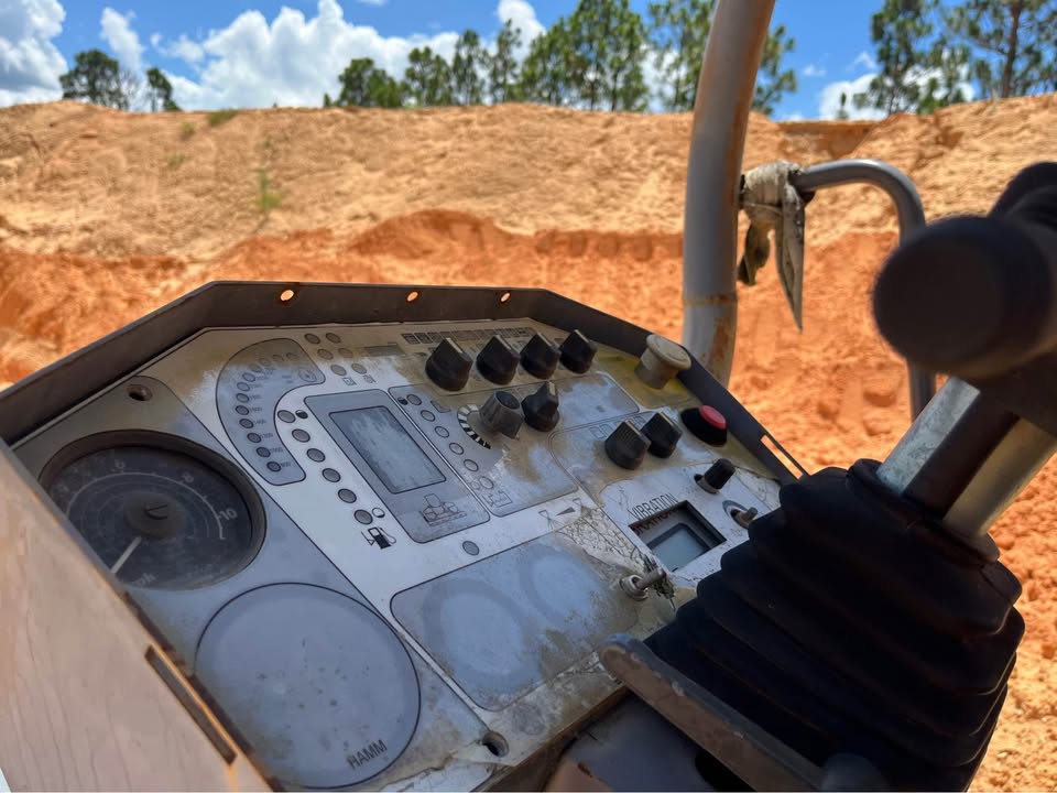 Hamm HD110HV Tandem Roller — photo 4