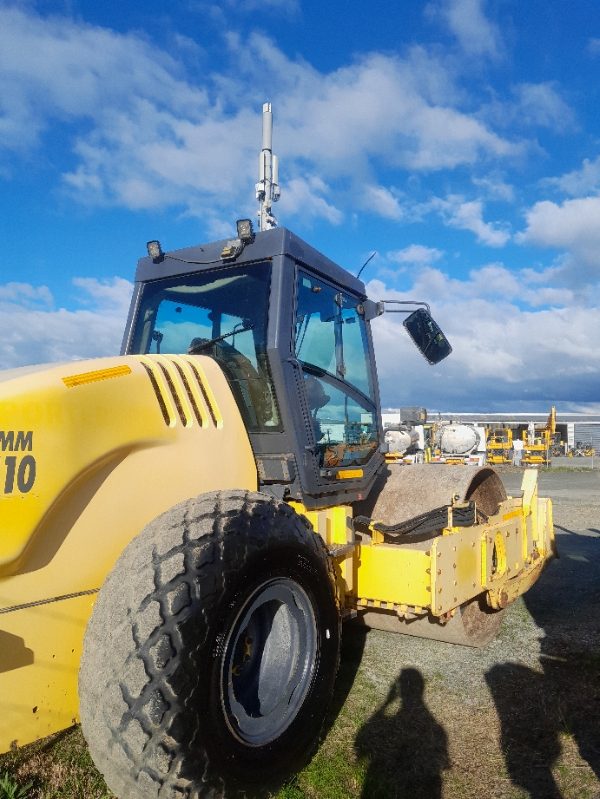 Hamm 3410 with Cabin and Blade Year: 2008 — photo 3