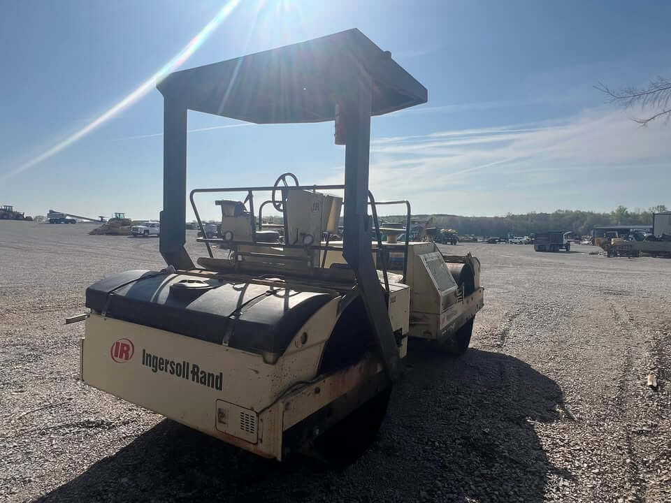 Ingersoll-Rand DD110HF Tandem Roller - Year: 2012 — photo 5