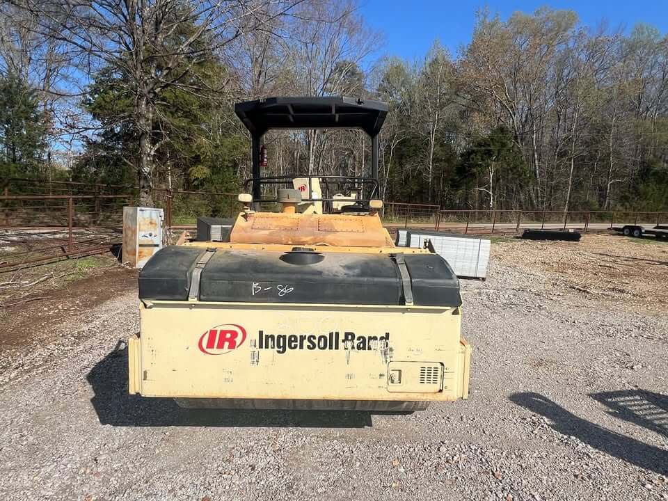 Ingersoll-Rand DD110HF Tandem Roller - Year: 2012 — photo 3