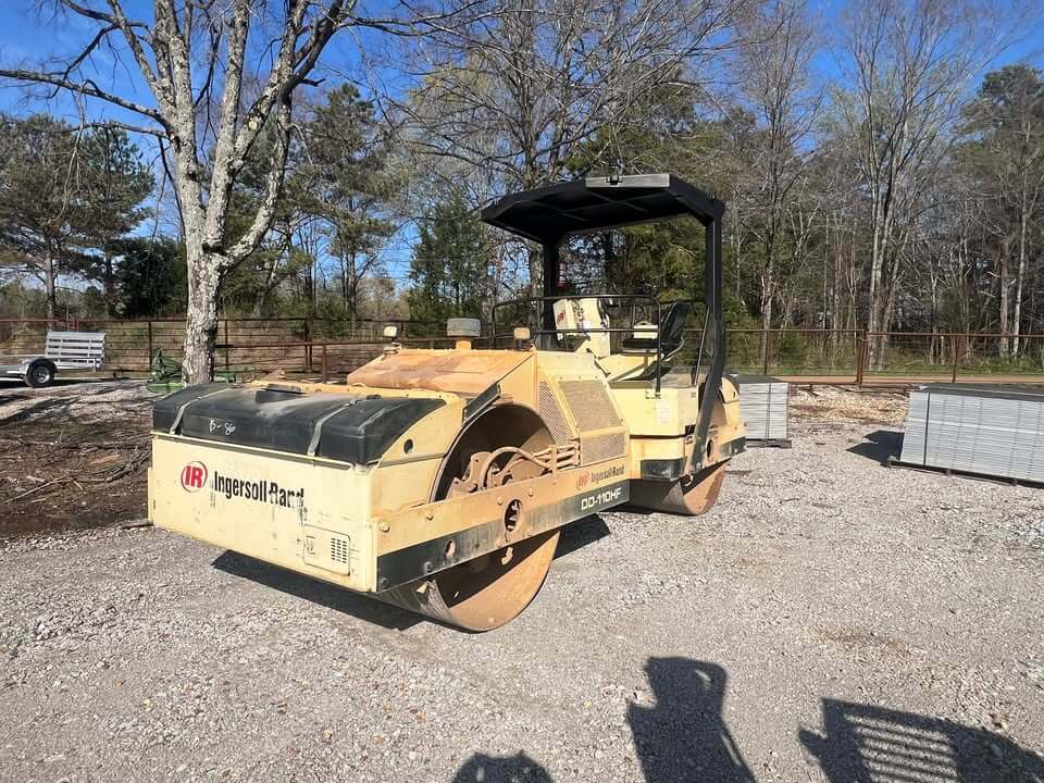 Ingersoll-Rand DD110HF Tandem Roller - Year: 2012 — photo 4