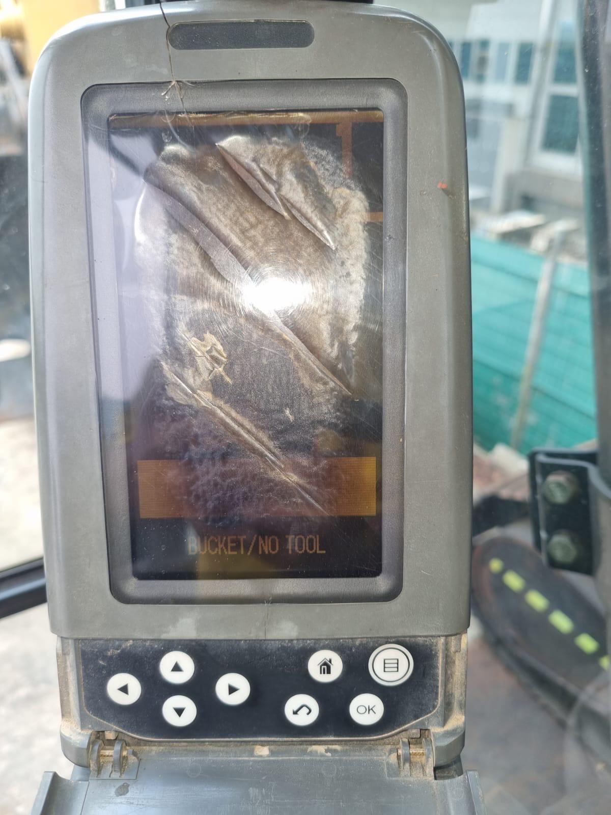 Used CAT 340D Crawler Excavator – 2018 Model in Excellent Working Condition — photo 5