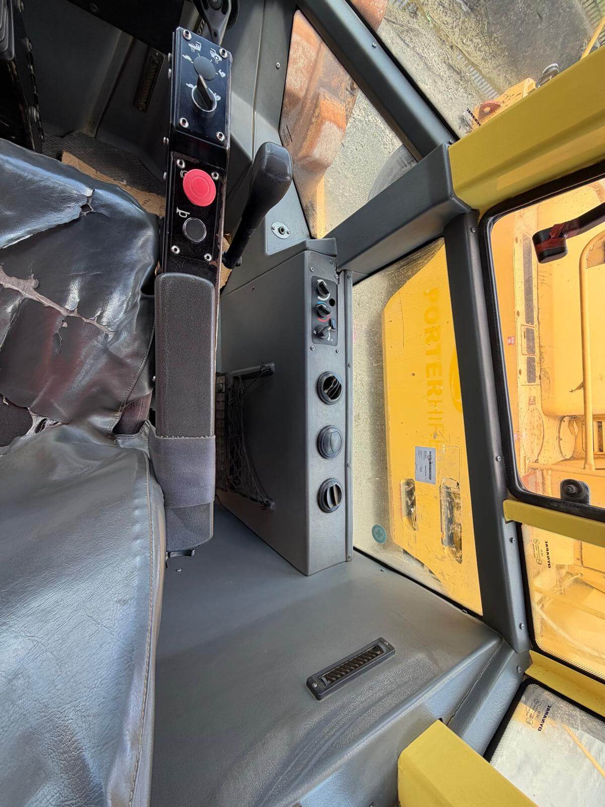 Used 2006 Dynapac CA252D Road Roller | Strong Performance & Ready to Work — photo 10